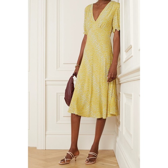 Diane Von Furstenberg Dresses & Skirts - Diane Von Furstenberg Idris Yellow Leopard Print Crepe Midi Dress